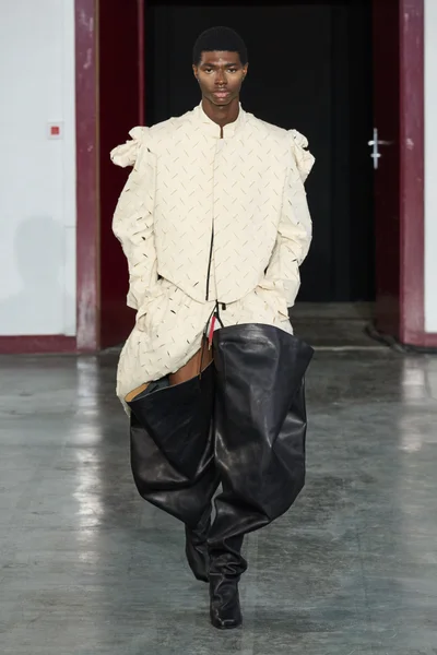 Look 6